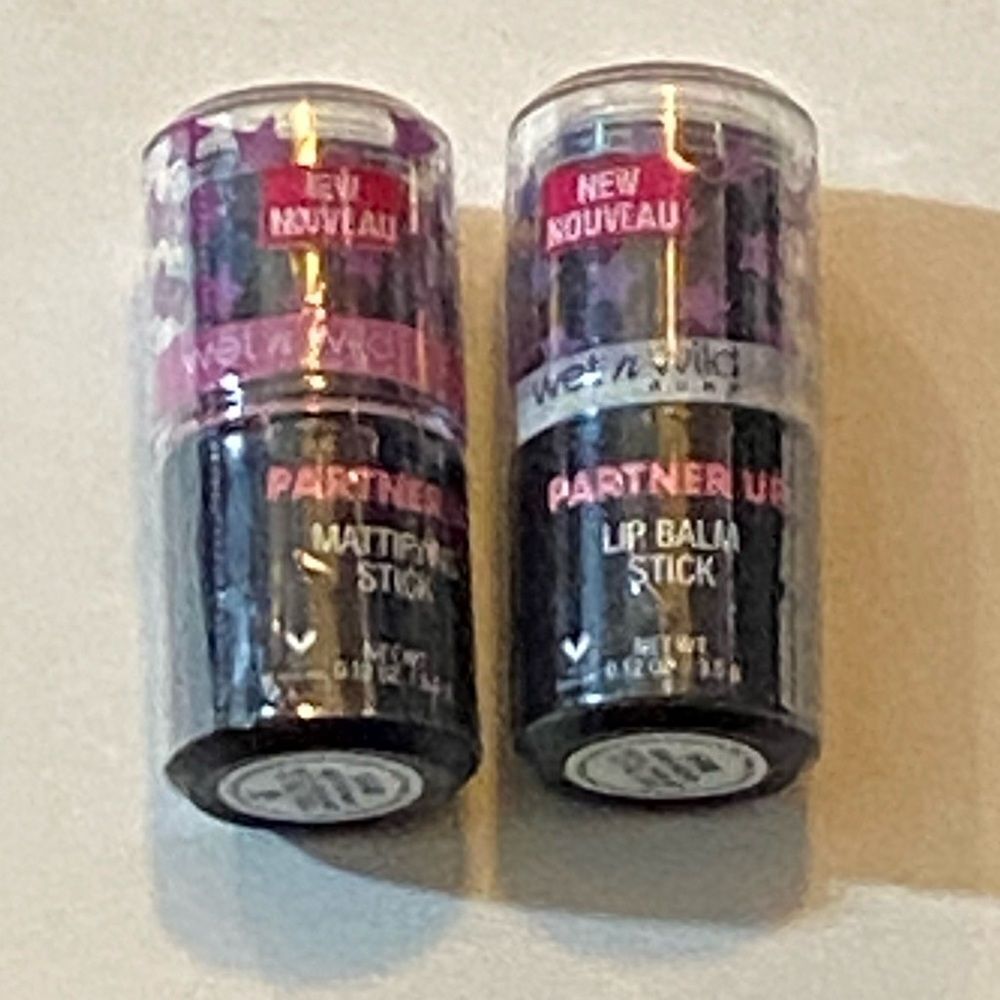 Wet n Wild Partner Up Lip Balm Sticks - Black and Purple Tow New